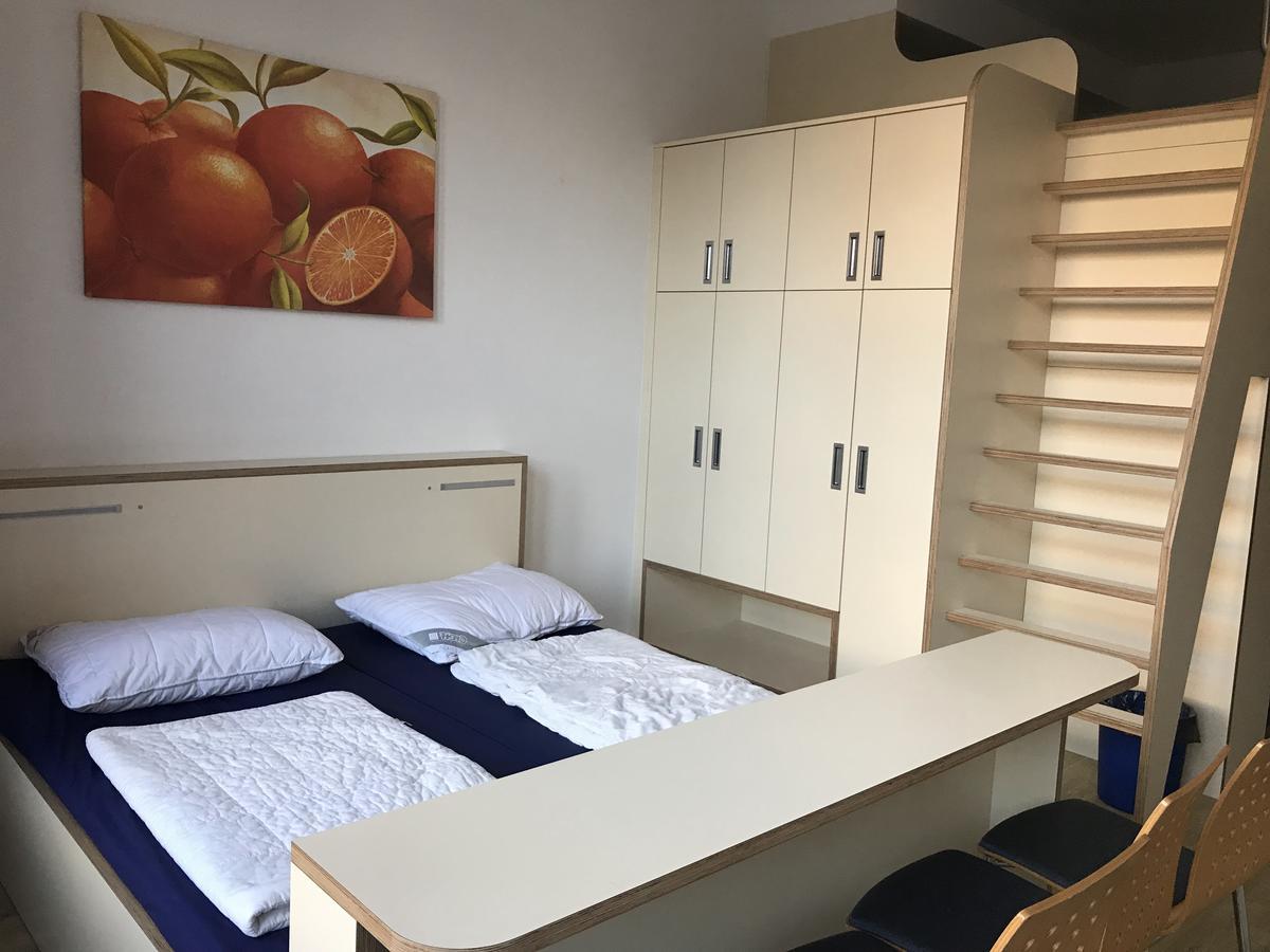Jugendherberge Potsdam Bagian luar foto